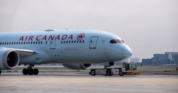 **Air Canada Cargo Unveils Smarter Booking: A New Era of Shipping Control**