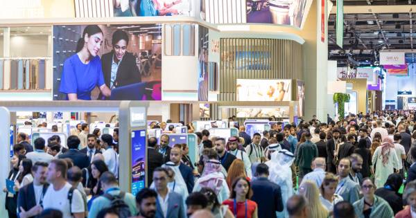 **Beyond Opulence: How Tech is Redefining the Future of Ultra-Luxury Travel**