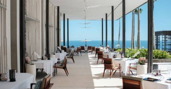 **Culinary Heights & Coastal Dreams: Michelin Star Comes to a Stunning Cliffside Restaurant in Portugal**