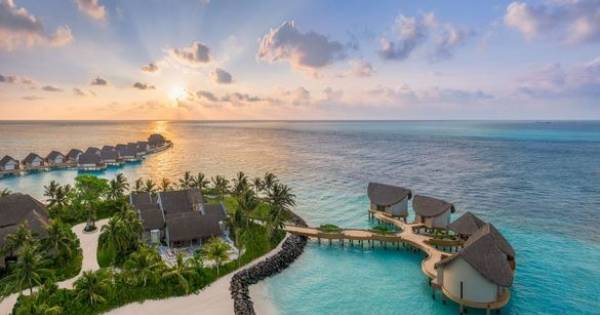 **Escape the Chill: Why the Maldives is Calling Your Name This Winter**