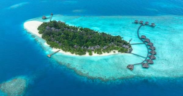**Escape the Winter: Maldives Magic Awaits at Adaaran Resorts This Festive Season**