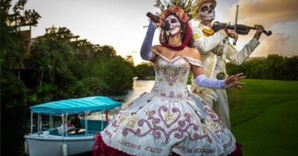 **Fairmont Mayakoba Offers Immersive, Modern Take on Día de Muertos, Attracting Cultural Tourists**