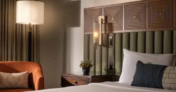 **Hilton Hits 9,000: A Global Hotel Empire Built on Owner Loyalty**