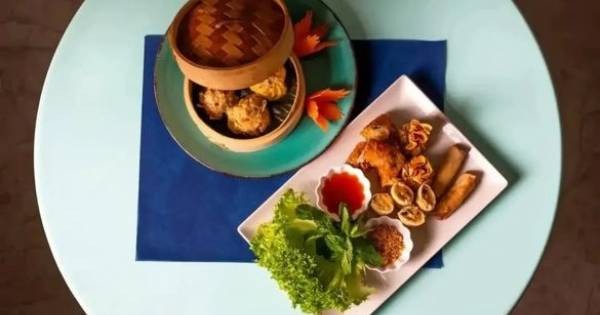 **Ibiza's Secret Spice: Pom Thaï Snows Into Courchevel**