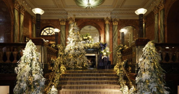 **Lotus & Diamonds: A Sparkling Holiday Escape at Mandarin Oriental Hyde Park**