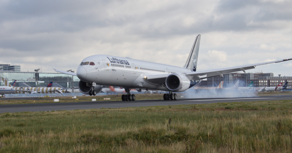 **Lufthansa & Allegris Usher in a New Era of Sustainable and Luxurious Air Travel with Dreamliner Debut**