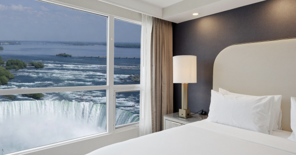 **Luxury Reaches New Heights: Hyatt Regency Unveils Breathtaking Niagara Falls Views**