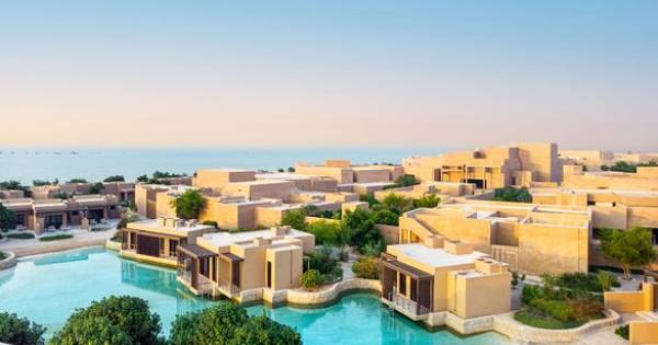 **Mangrove Magic: Zulal Resort Cultivates a Healthier Future with 200 Seedlings**