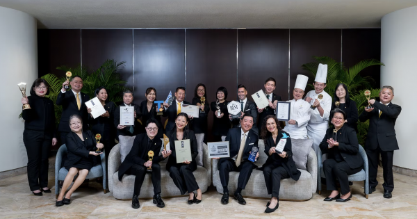 **Pan Pacific Singapore: 52 Reasons to Celebrate a Year of Excellence**