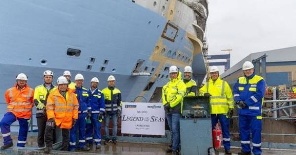 **Royal Caribbean's Icon of the Seas: A New Era of Mega-Cruising Begins**