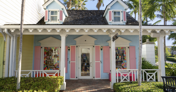 Sweet Escape: Dylan's Candy Bar Brings Iconic Treats to Atlantis Paradise Island