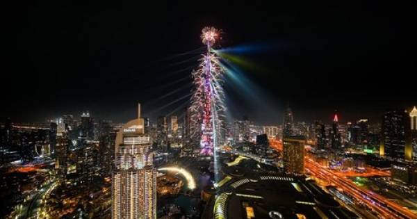 Dubai's New Year: A Week-Long Spectacle Under the Stars