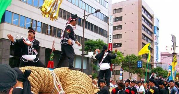 Okinawa's Winter Bloom: Festivals, Records & Cycling Adventures (2025)